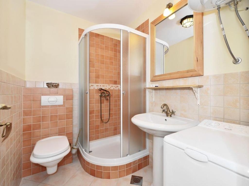 Villa Омиш Экстерьер фото